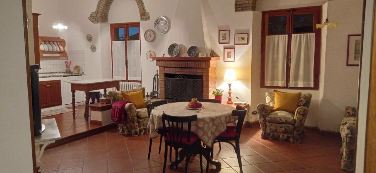 Casa Bartolacci Charme In Bivigliano エクステリア 写真